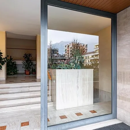 Broletto Park - Affitti Brevi Italia * לקו